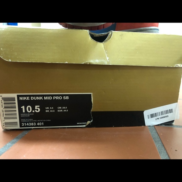 Nike Dunk Sb Mid Top Spider-Man 10.5 main image 4